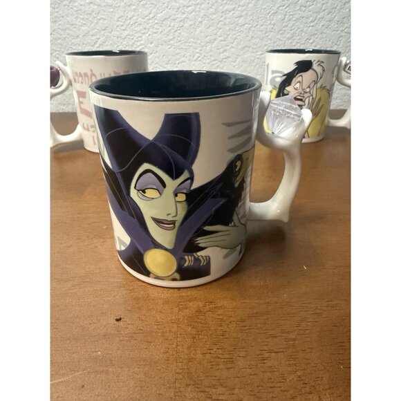 Walt Disney World RARE Disney Villain Mug With Charm Ursula Cruella x4